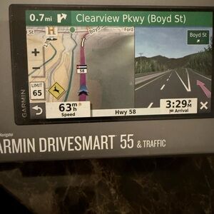 Garmin DriveSmart 55 5.5" GPS navigation Traffic